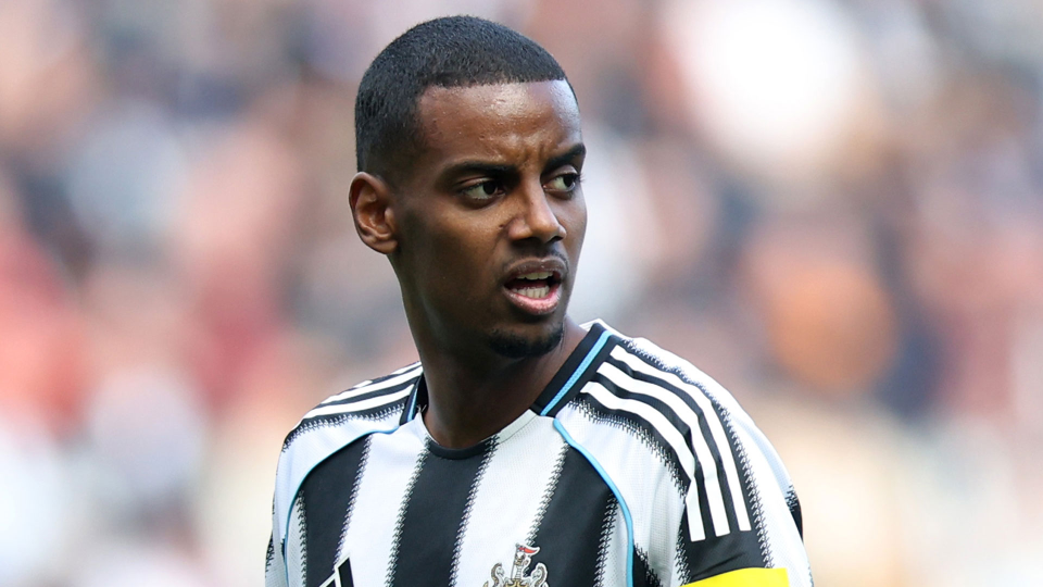 Alexander Isak vs Newcastle: The Saga That Won’t Go Away