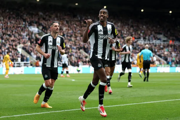 The Isak Derby: Transfer Tension Fuels Liverpool vs Newcastle Showdown
